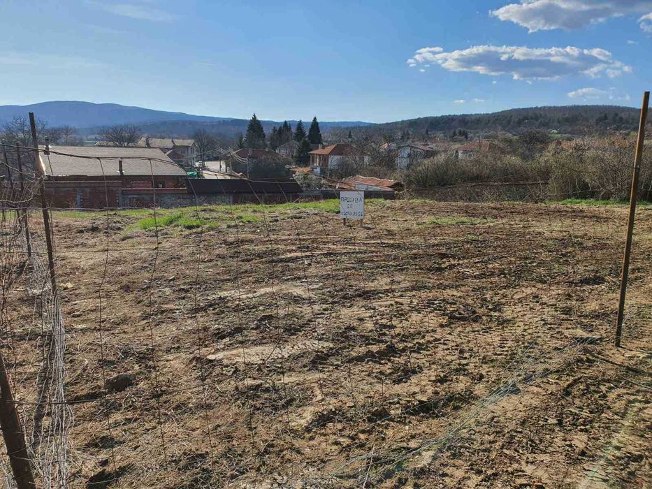 Продава се Парцел в с. Веринско, Област София-област - 1500 кв.м за 53 €/кв.м - Снимка #1