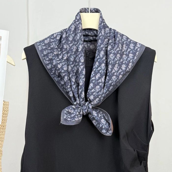 Платок размер 63*63