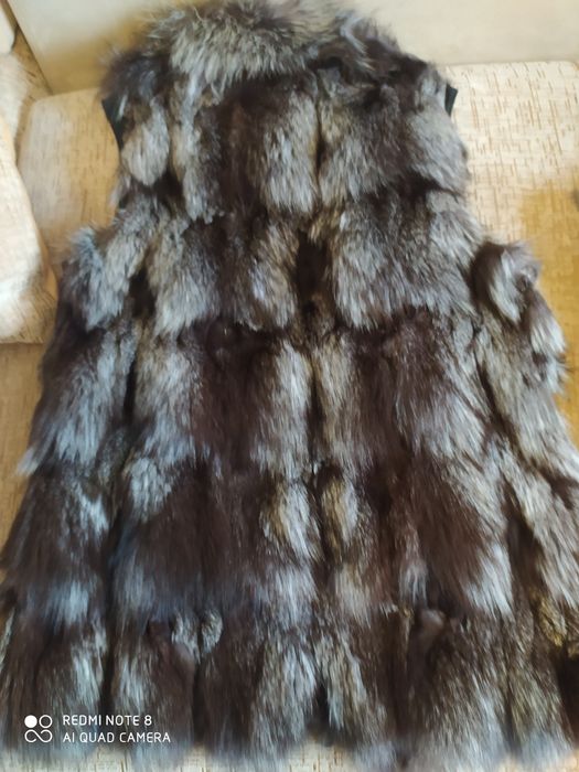 Безрукавка с чернобурки