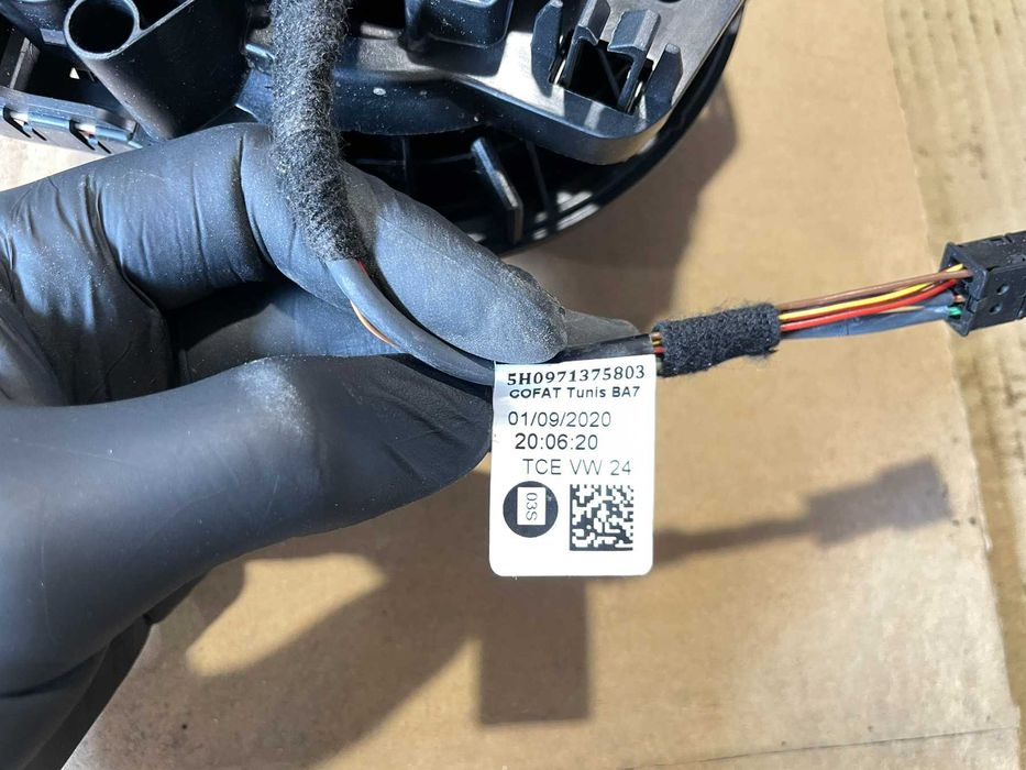 Дръжка Заден Капак Камера Обратно Виждане 10A827469P VW ID.3 E11 pro