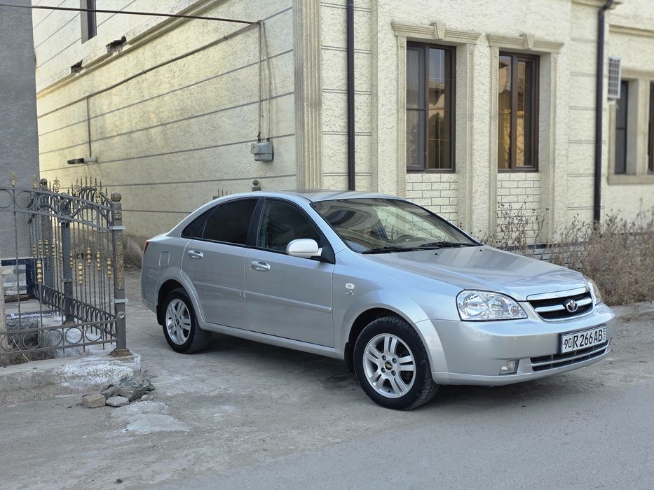 Lacetti avtamat 2010