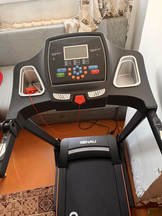 Продам беговую дорожку