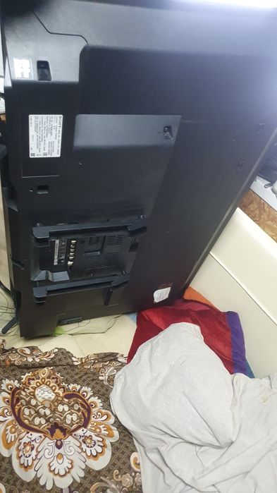 Продаю  дешево Телевизор Sony