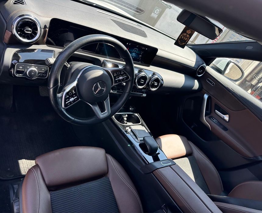 Predare leasing Mercedes-Benz CLA 200