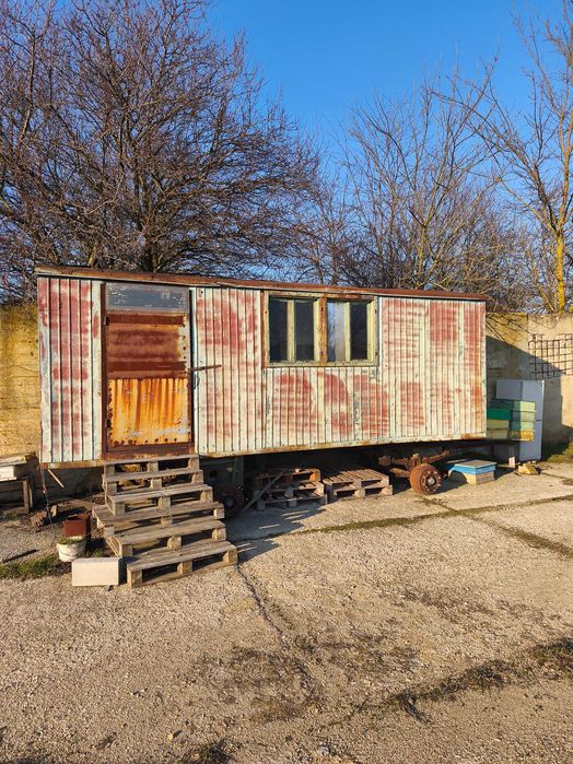 Фургон на колелета