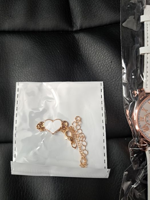 Часовници с гривна