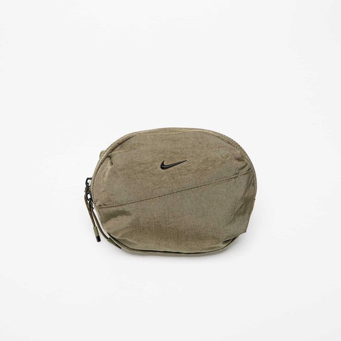 НОВА оригинална мъжка / унисекс маслено зелена чанта / crossbody bag / чантичка за кръста "банан" NIKE / Найк от САЩ