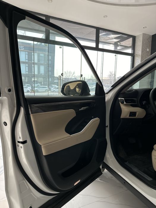 Toyota highlander hybrid 2.5 limited