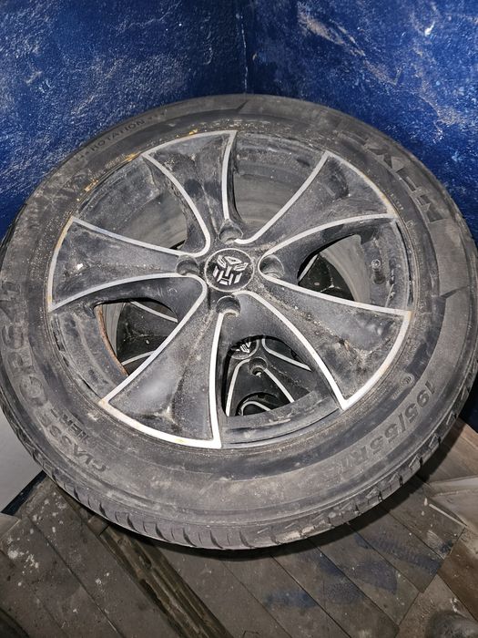 Продам диски с резиной