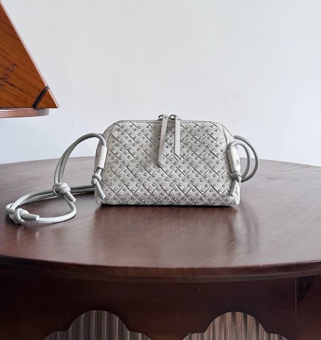 Geanta Bottega Veneta Concert Pouch