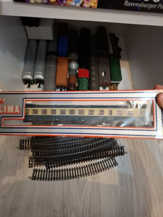 Vand trenulețe ho scale