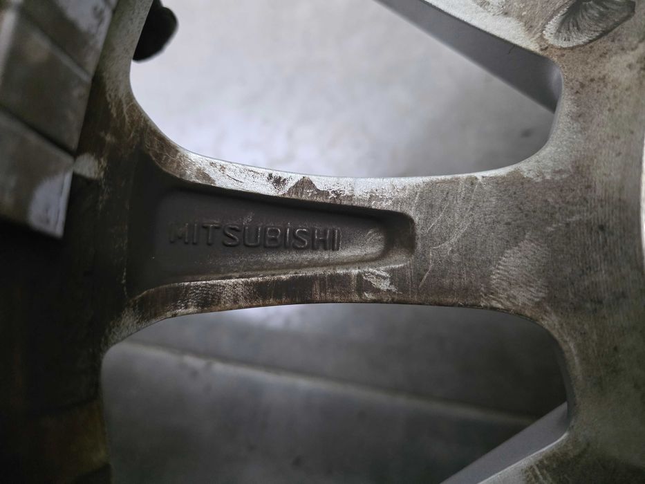 Джанти 16 - Mitsubishi Outlander