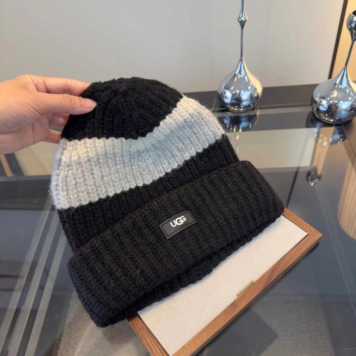 Aduc pe comanda Fes UGG orice model