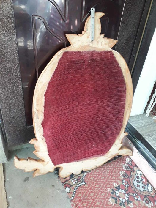 Vînd Oglindă sculptată de lemn masiv, 100/80