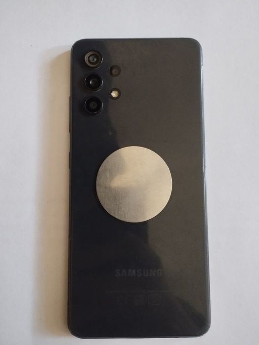 Обменяю телефоны. Либо на запчасти