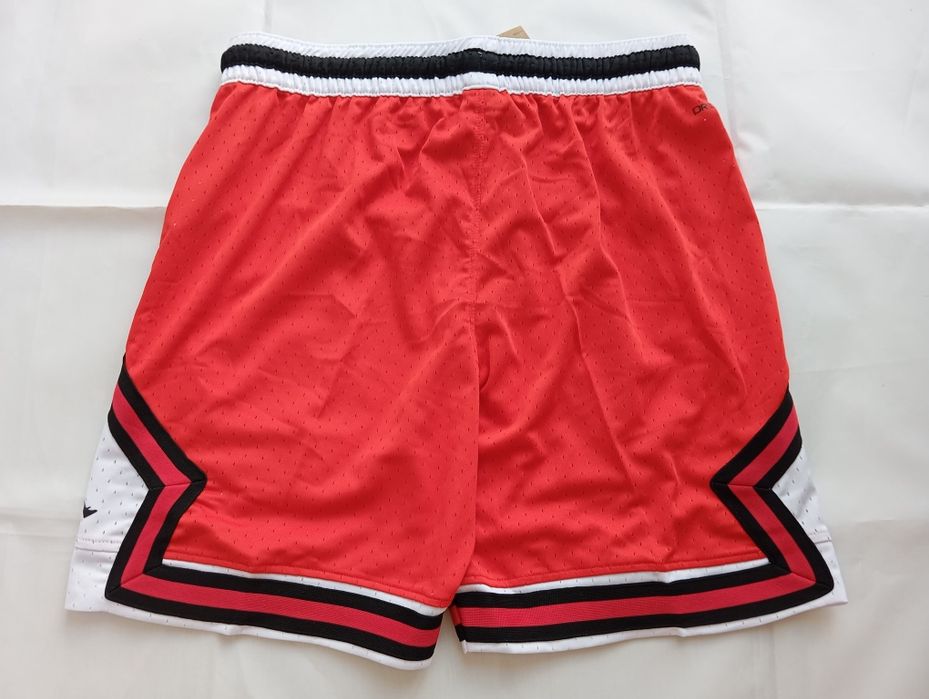 Pantaloni Jordan - Marimea M - Rosu