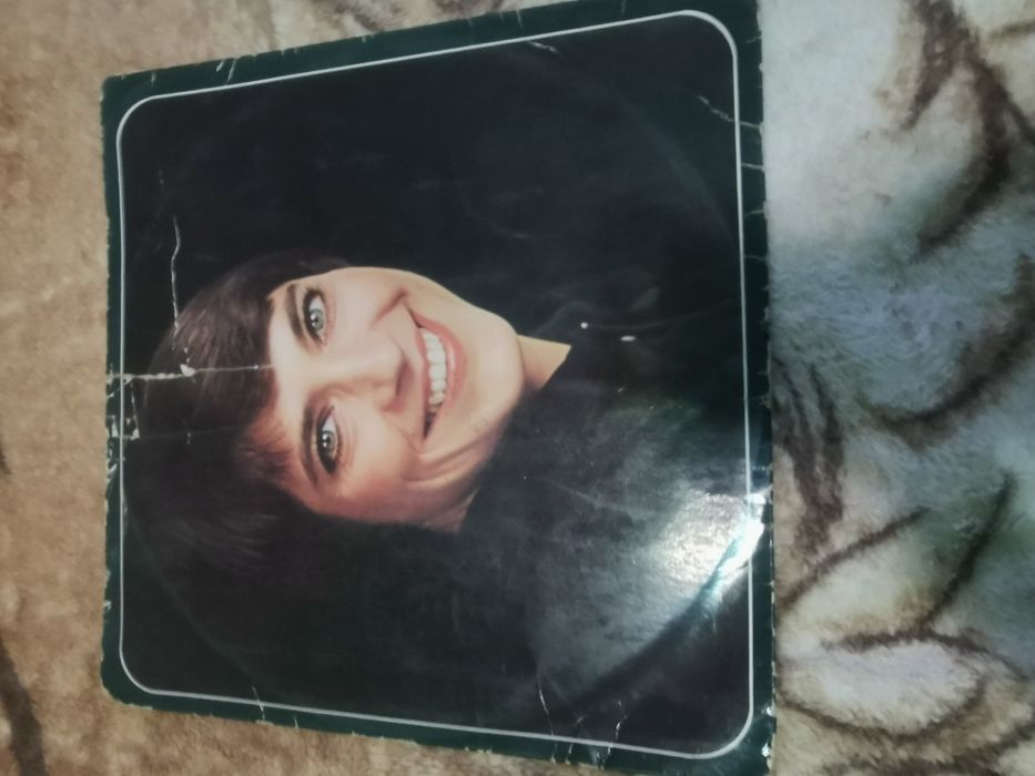 Eladó bakelit Lemezek