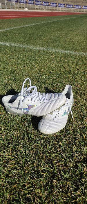 Mizuno  Morelia Neo