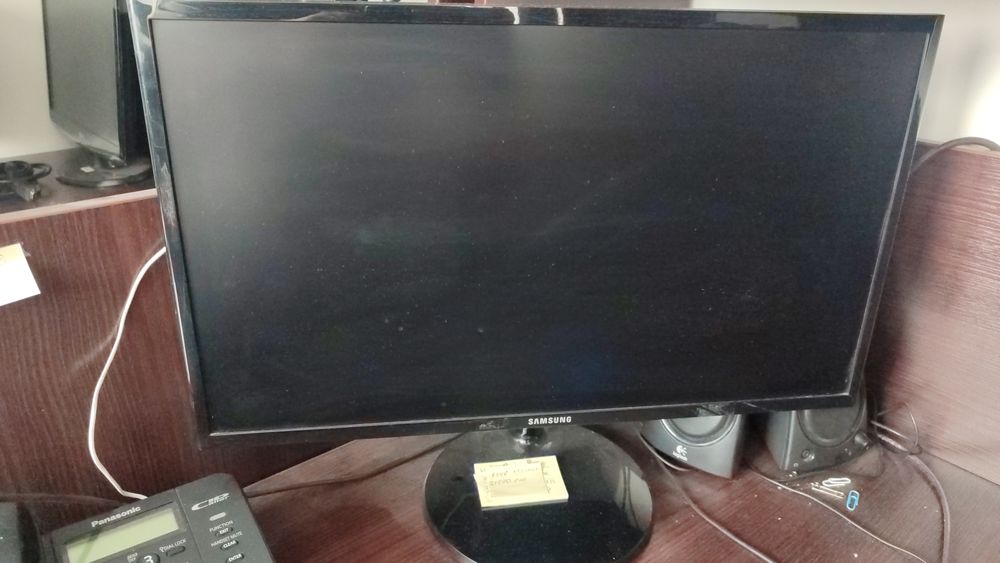 Монитор марка Samsung Lg Loc Benq