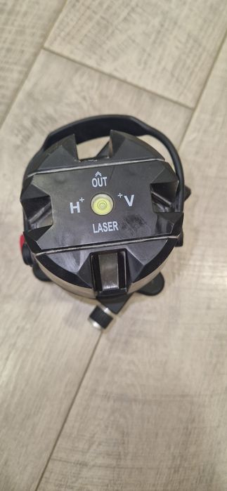 Продам лазерный уровен Тен