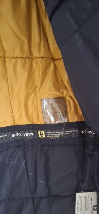 Продам зимнюю куртку