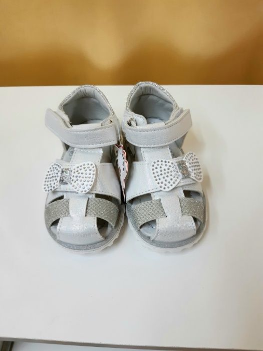 Сандалии детские