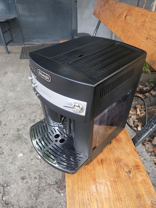 Aparat de cafea Dellonghi Magnifica