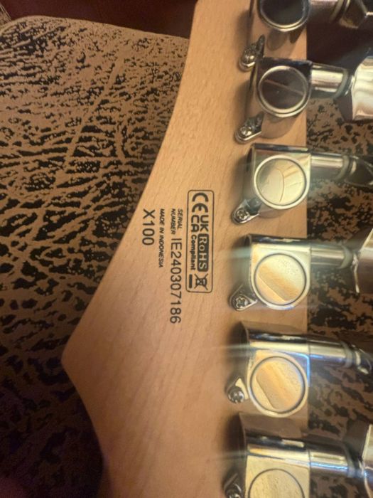 Электрогитара Cort X100