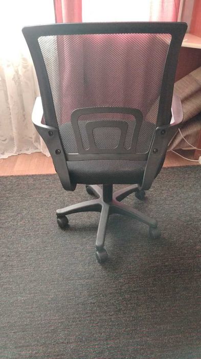 Продам офисный стул