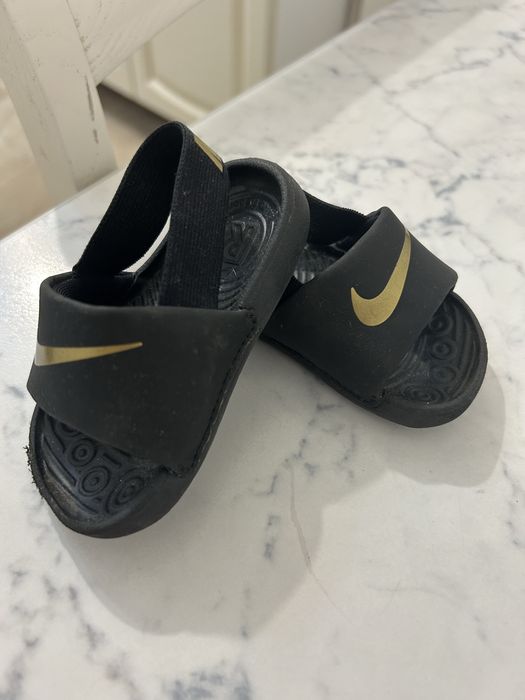 Sandale bebe nike