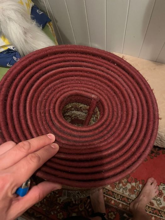 Ковер в хорошем состоянии