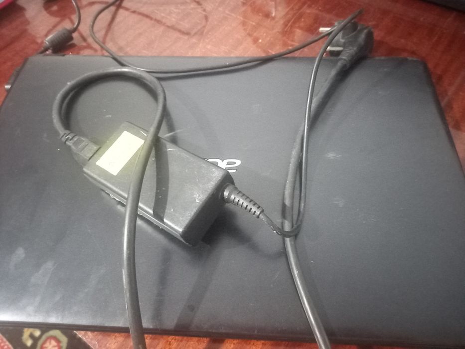 Ноутбук Асер хорошем состояние