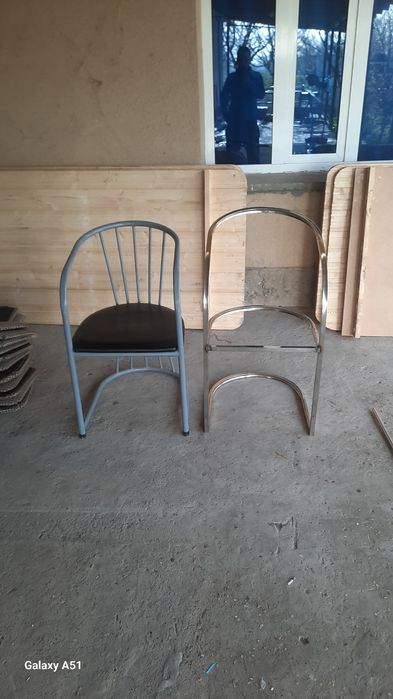 стол стул из нержавейки современный стил