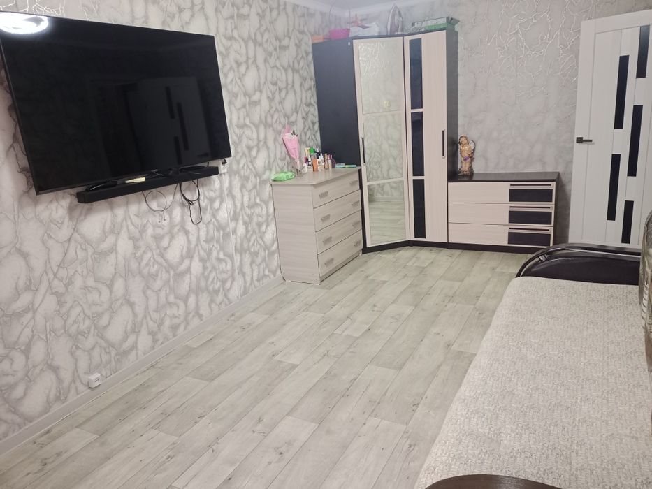 Продам 2 к.кв Район 25 и 30 школа.