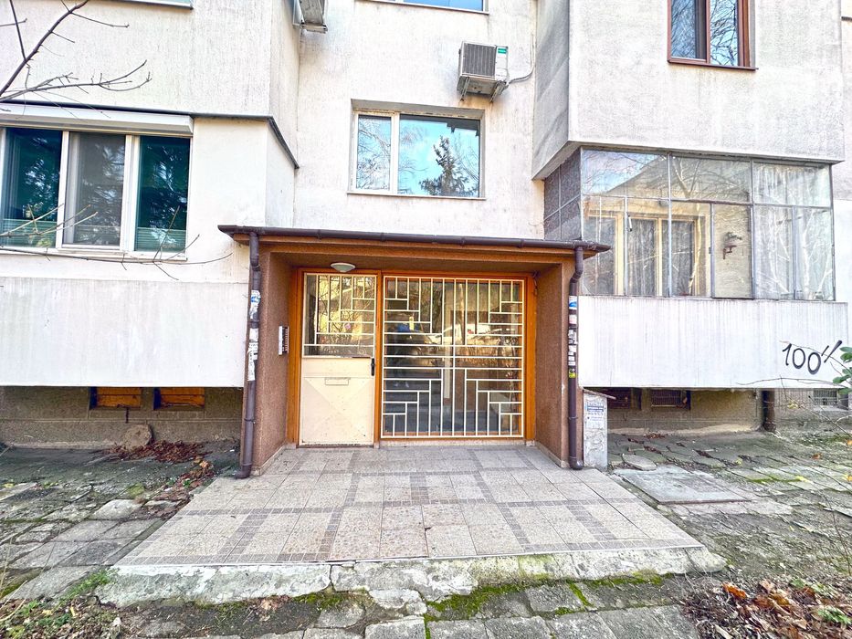 Продава се Тристаен апартамент в София, Гоце Делчев - 75 кв.м за 2040 €/кв.м - Снимка #12