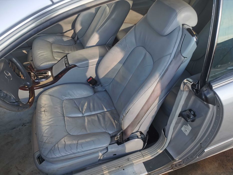 Dezmembrez mercedes CL 500 w215 nfl/far cl/bara fata cl/capota cl/stop