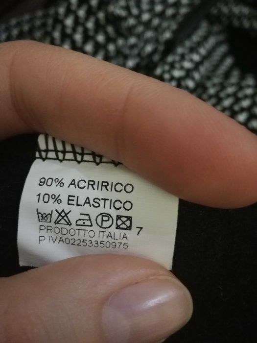 Плетена рокля с кожен акцент