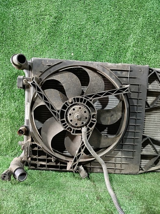 Golf 4 Радиатор и Вентилятор Охлаждения