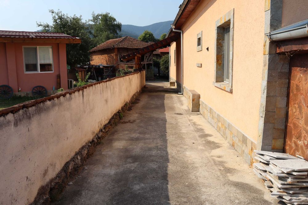 Продава се Къща в Правец - 200 кв.м за 800 €/кв.м - Снимка #22