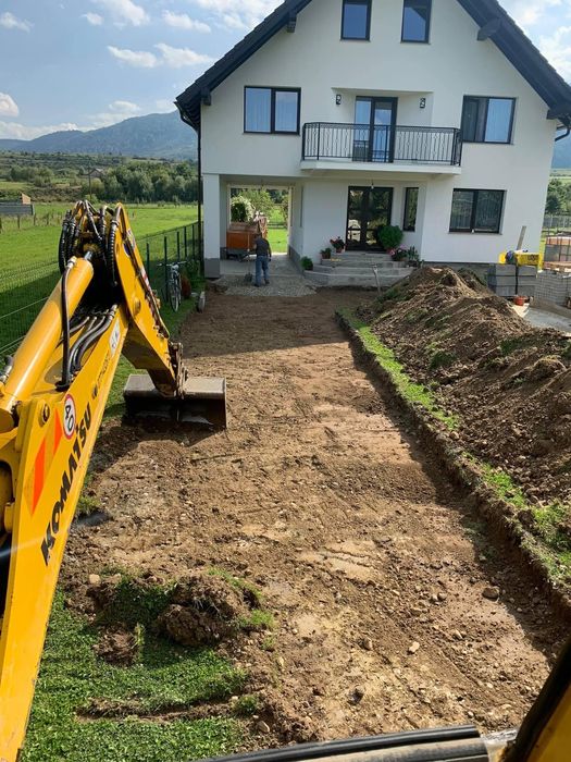 Buldoexcavator cilindru camioneta  de inchiriat Zarnesti/Brasov