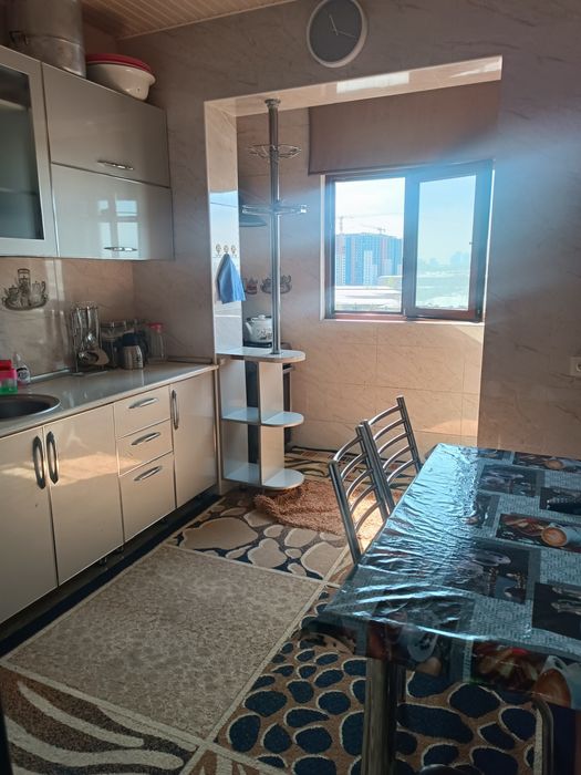 Kvartira sotiladi 2 xona