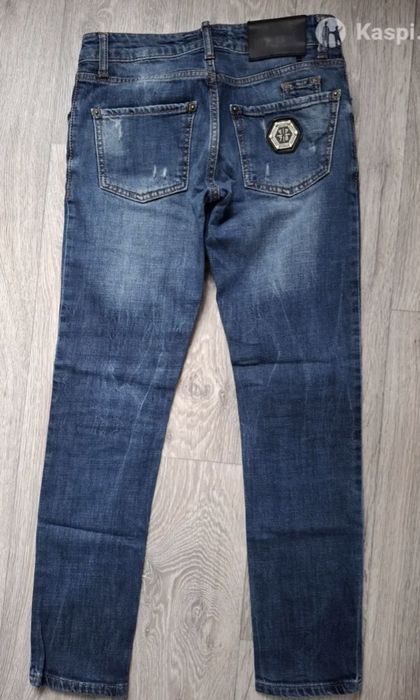 Продам джинсы размер 26