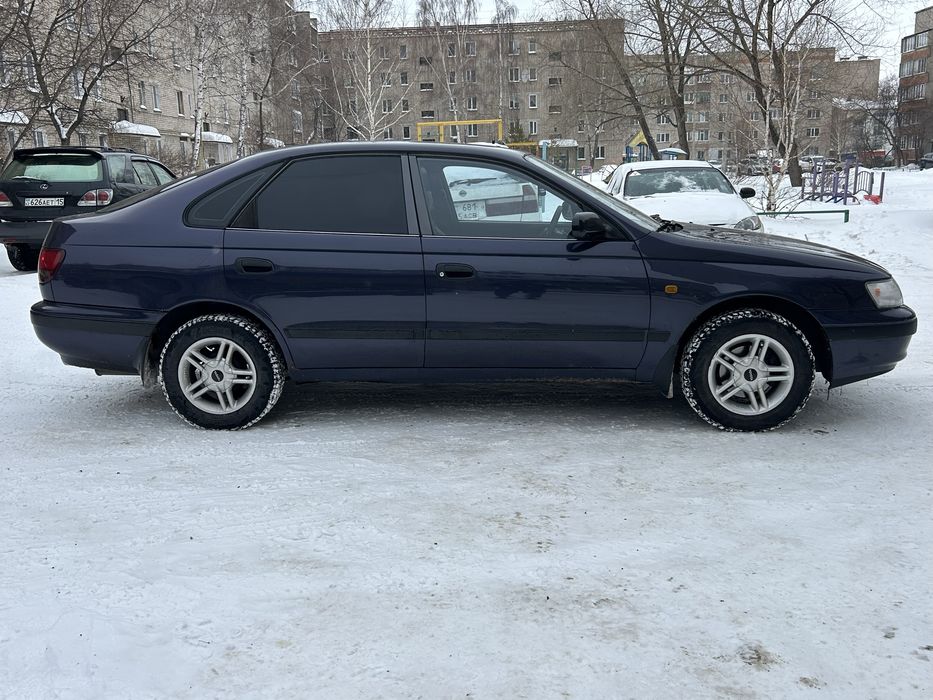 Продам тойота карина е