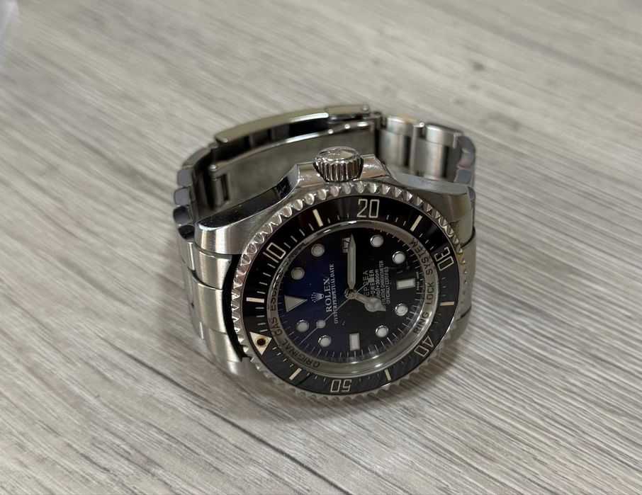 Продавам часовник Rolex  Deepsea D-Blue