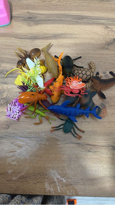 Игрушки в отличном состояние