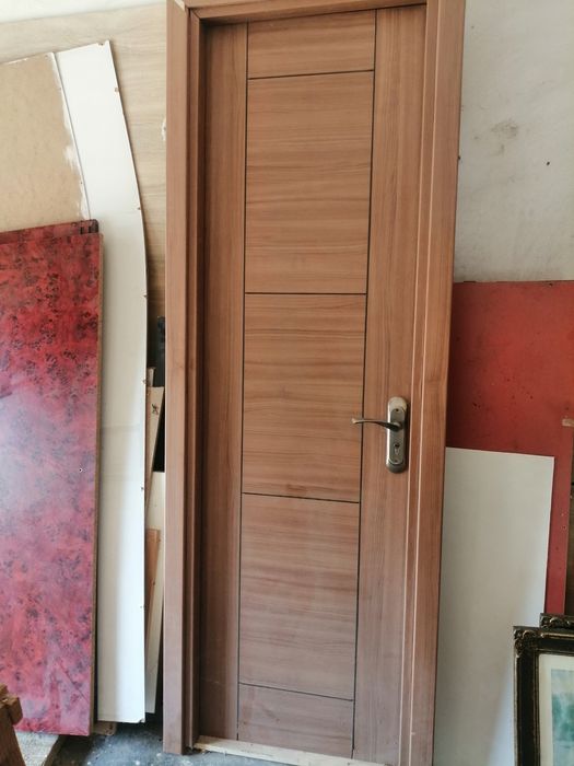 Ușa de vinzare stare buna