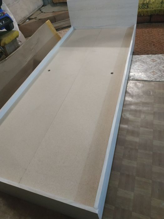 Кровать односпальная