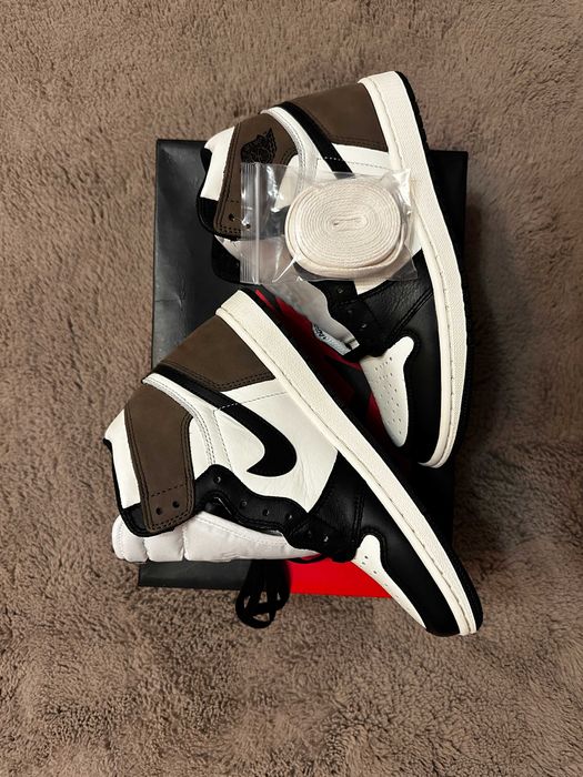 Nike Air Jordan 1 Dark Mocha Sneakers Autentici