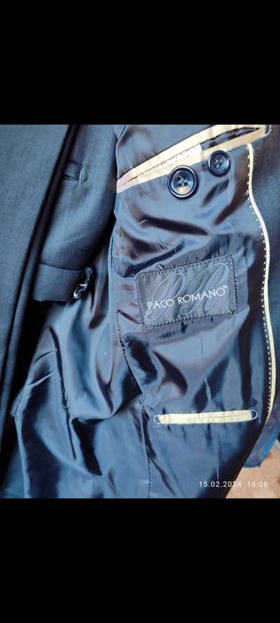 Продам 2 мужских костюма