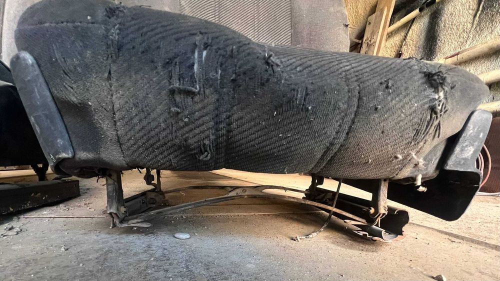 Сидения передние BMW e34